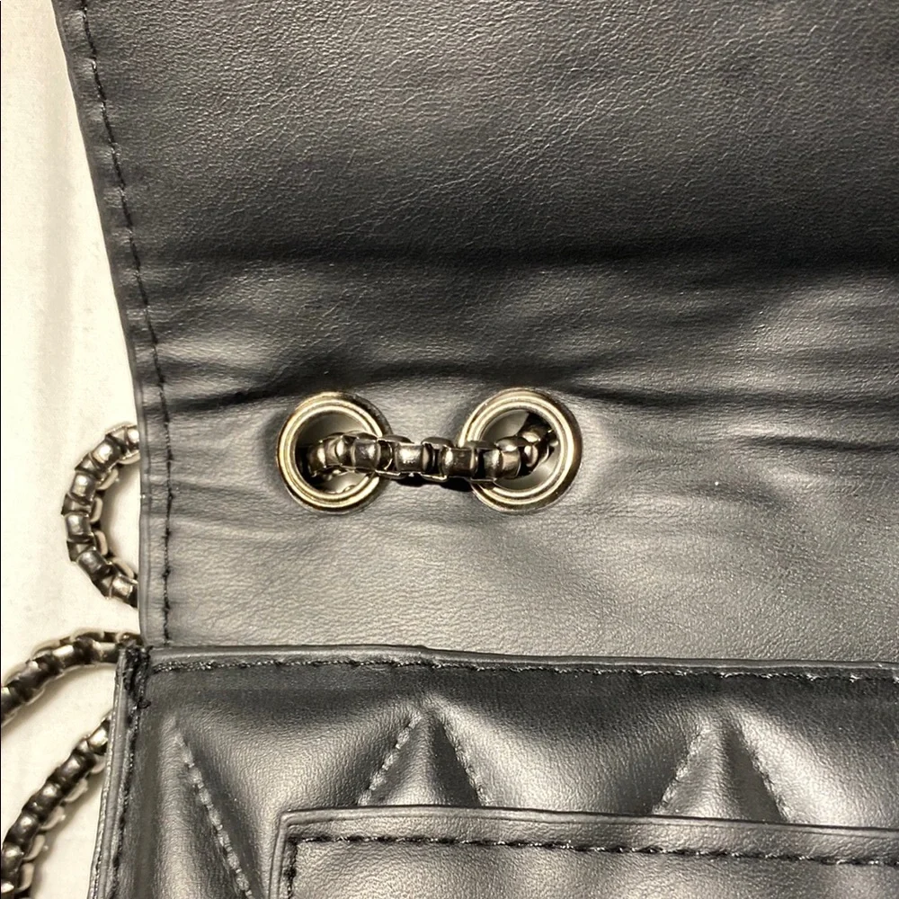 Black Quilted Chain Shoulder Bag